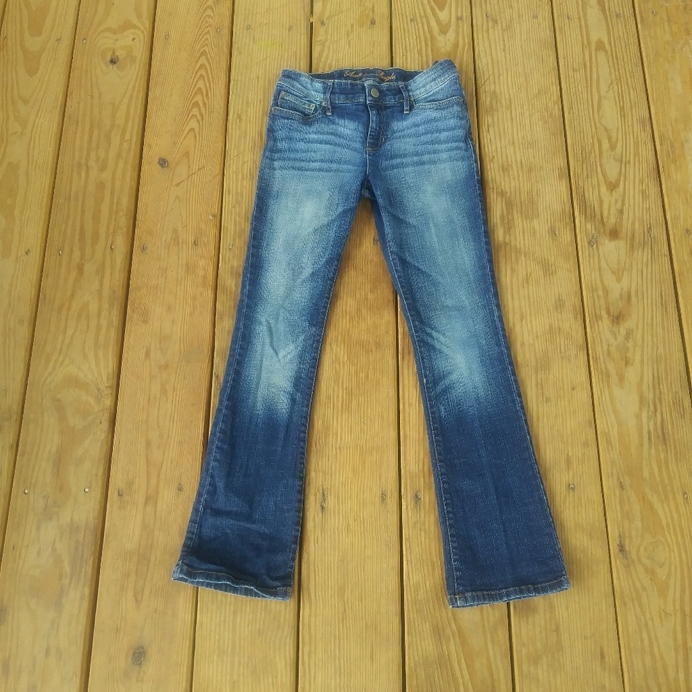 Girl's American eagle jeans
